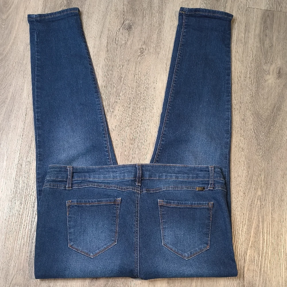 High Rise Skinny w/28